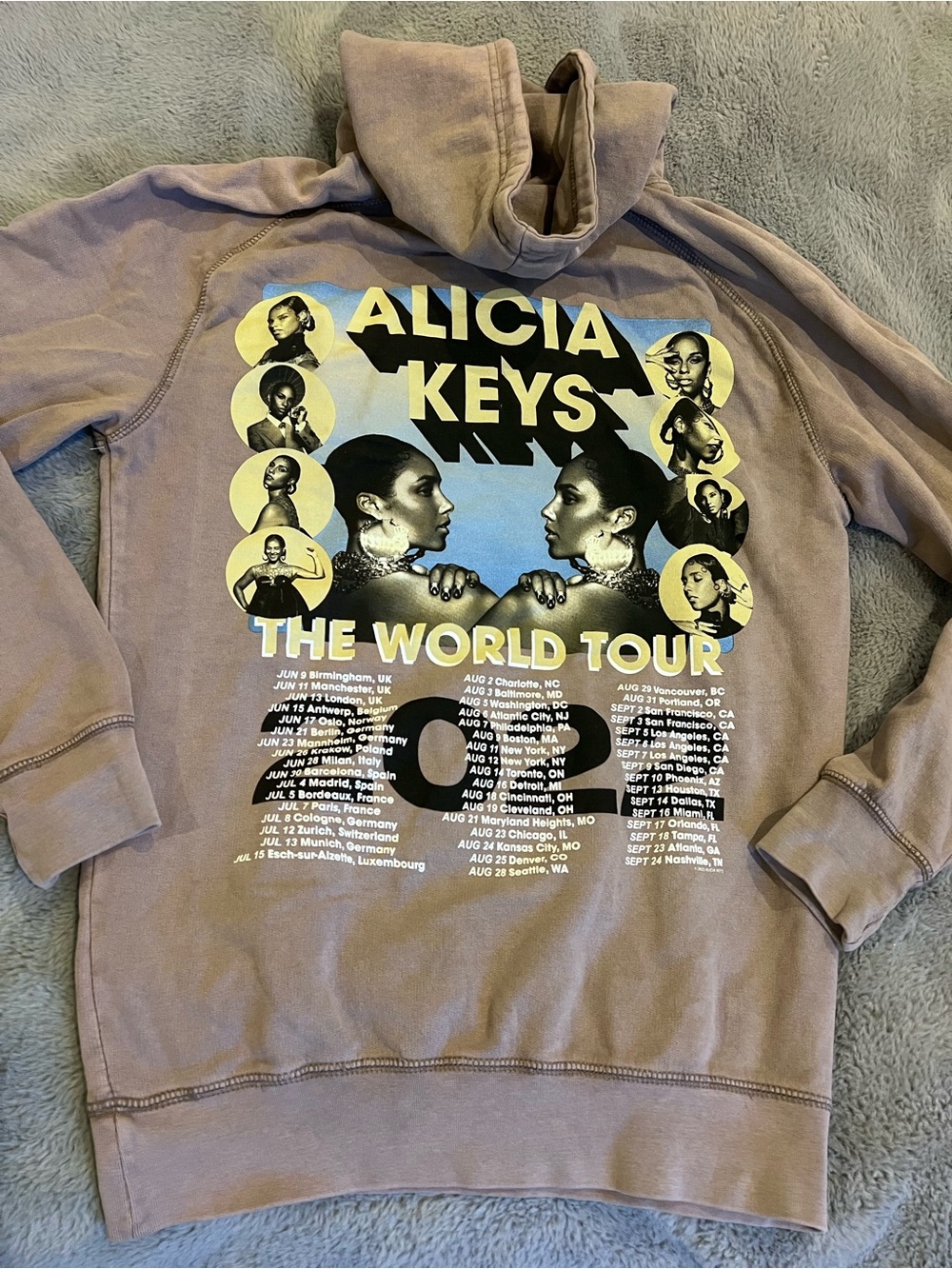 Alicia Keys World Tour 2022 Pullover Hoodie Sweatshirt, Size S